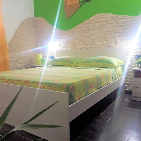 Apulia Maris فندق مبيت وإفطار توري لابيلو